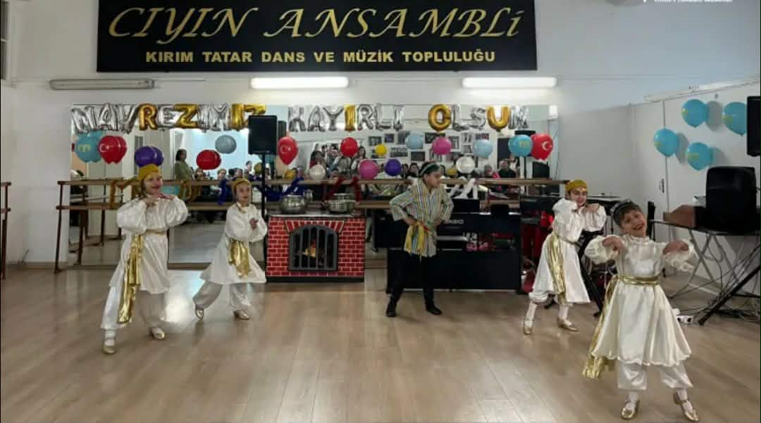 Özbek dansı